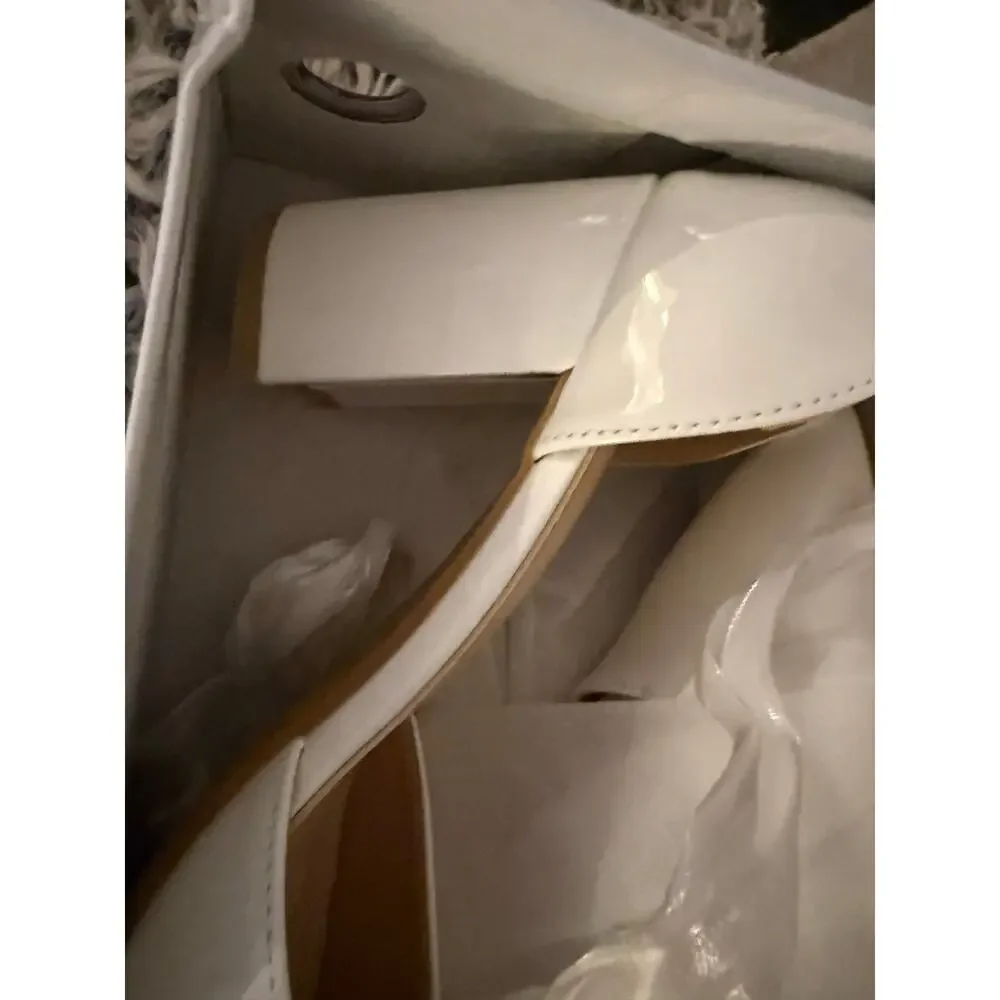 NIB White bow heels size US 8 Size 39  size 8.5  Perfect for brides